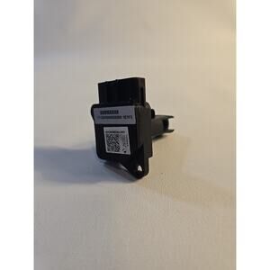 Mass Air Flow Sensor for Toyota Highlander Sienna RAV4 2001-2003 3.0L 2.0L